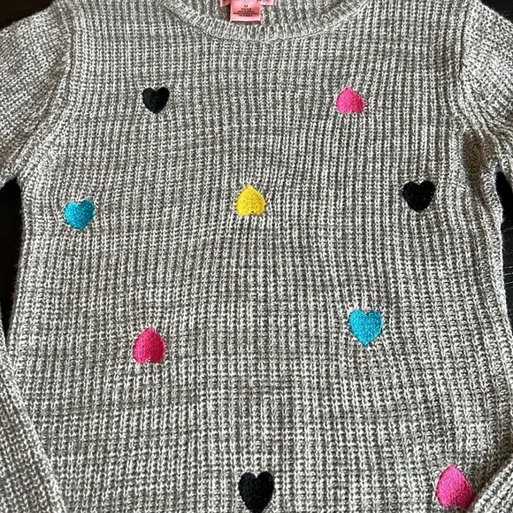 Heart Sweater - Picture 2 of 4